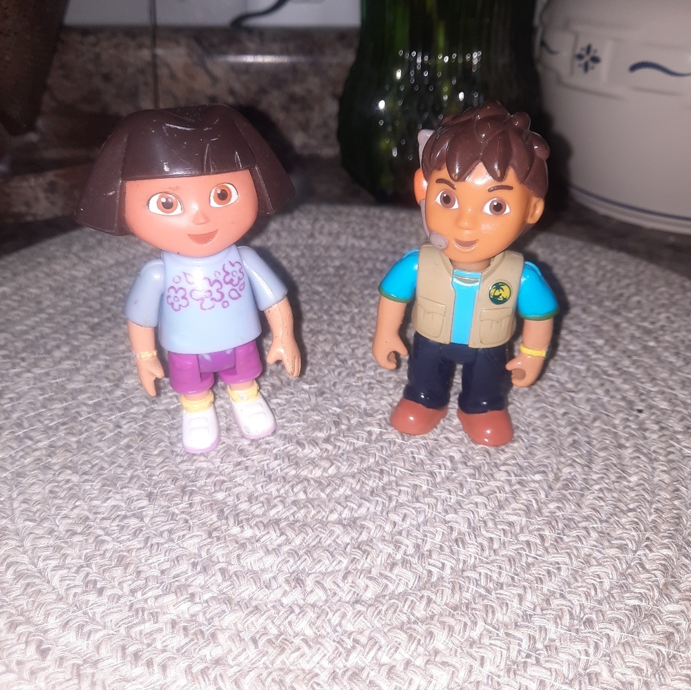 Dora And Diego Plastic Figures